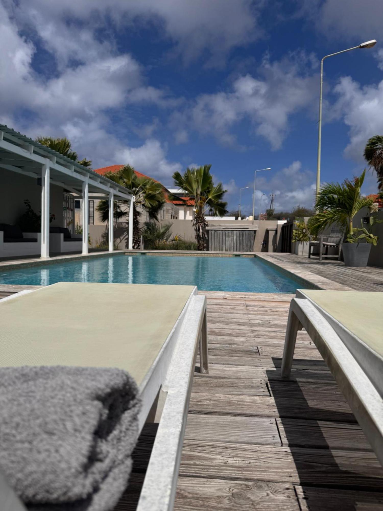 Boutique Hotel & Apartments Jt Curacao Willemstad Exterior foto